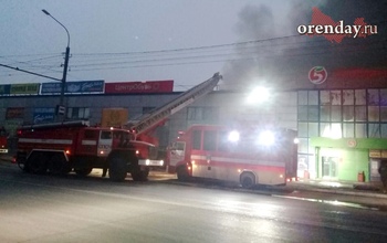 Движение по проспекту Победы в Оренбурге частично возобновлено после пожара