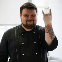 В эфире «Адской кухни» повар из Оренбурга сделал предложение руки и сердца 