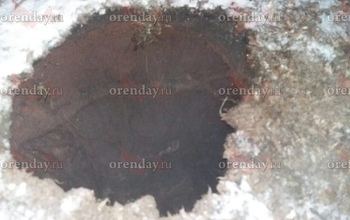 Родители провалившегося под землю мальчика отказались от помощи «Росводоканала»