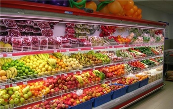 Где оренбуржцы смогут купить продукты и подарки в последние часы уходящего года