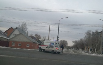 В Оренбурге автомобиль скорой помощи попал в ДТП