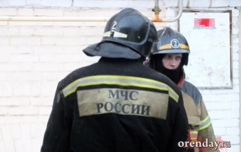 В оренбургском МЧС рассказали, почему при тушении пожара быстро заканчивается вода 