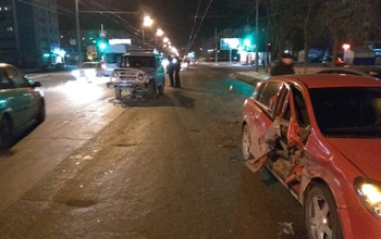 Патрульный автомобиль попал в ДТП в Оренбурге