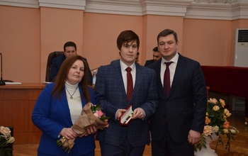 В Оренбурге наградили школьника, который помог задержать преступников
