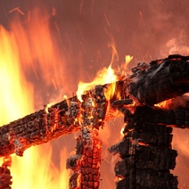 В ночь на воскресенье в Оренбуржье полыхали бани и дома 