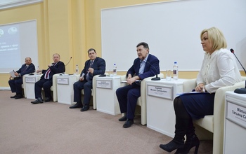 Представители управляющих компаний и образовательных организаций встретились за «круглым столом»