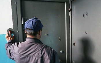 По квартирам оренбуржцев ходят новые мошенники