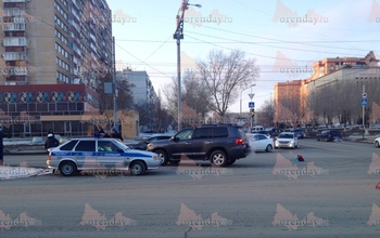 Orenday публикует видео с места VIP-ДТП в Оренбурге