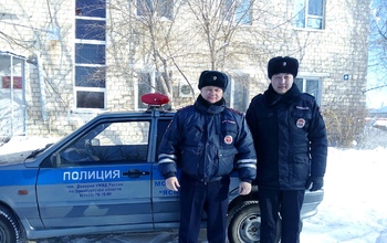 В Светлинском районе спасли водителя, у которого заглохла машина