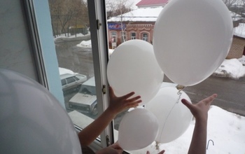 В Бузулукском детсаду провели флешмоб по погибшим в ТК «Зимняя Вишня» Кемерово