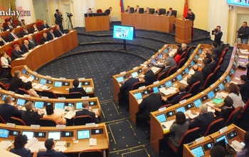 Интересы рядовых оренбуржцев в ЗС представляют миллионеры