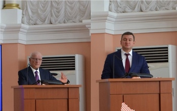 На заседании Оренбургского горсовета губернатор и мэр обменялись любезностями