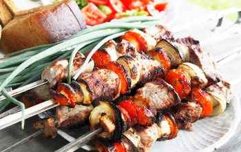 Советы оренбуржцам: как выбрать правильное мясо для шашлыка