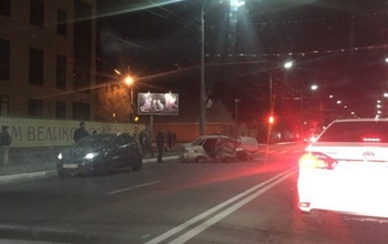 Жуткая ночная авария на проспекте Победы в Оренбурге