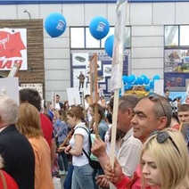 Оренбургские организации использовали свою символику в шествии «Бессмертного полка»