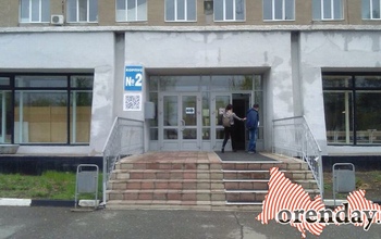 В облбольнице просят пациентов вместо лифта пользоваться лестницей