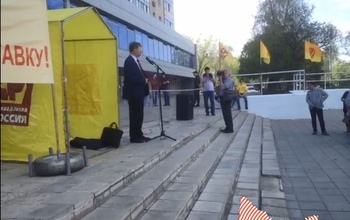Как в Оренбурге проходил митинг за отставку главы города