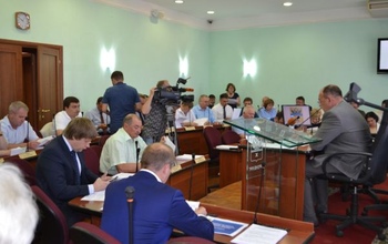 Депутаты Оренбурга решат судьбу муниципального транспорта и культурного наследия