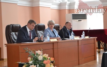 Безнал в транспорте и аренда за рубль: за что голосовали депутаты Оренбурга
