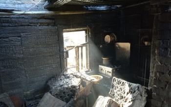 Возбуждено дело о пожаре в Оренбургском районе, где погибли три человека