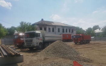 В Оренбурге между школой и детсадом решили втиснуть многоэтажку 