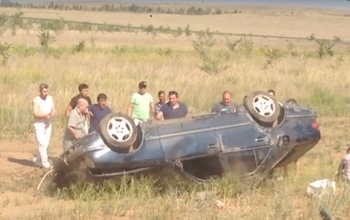 На трассе Оренбург-Акбулак погиб водитель Mercedes Benz 210 (18+)