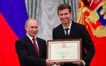 В составе 