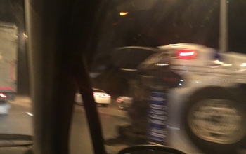 На Загородном шоссе перевернулся полицейский автомобиль 