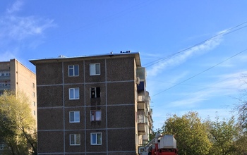 В Оренбурге при пожаре в многоквартирном доме спасли троих человек