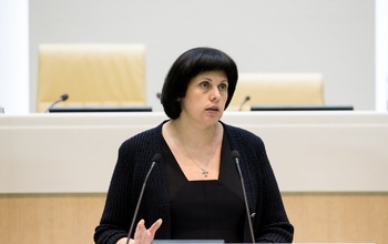 Елена Афанасьева покинула пост зампреда конституционного Комитета Совфеда