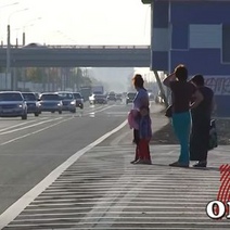 Двойная сплошная отделила жителей поселка 