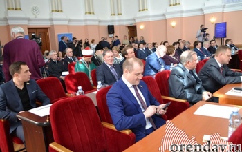 Заседания Оренбургского горсовета «прогуливают» в среднем 10 депутатов