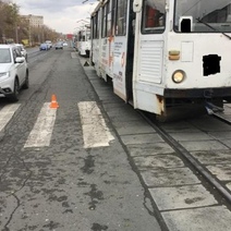 В Новотроицке трамвай ушиб пенсионерку