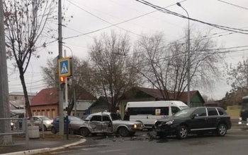 Очередное утро в Оренбурге началось с аварии