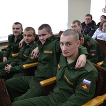 Военный комиссар Оренбуржья предложил новобранцам писать ему и звонить