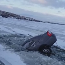 В Башкирии пьяный водитель утопил иномарку с оренбургскими номерами