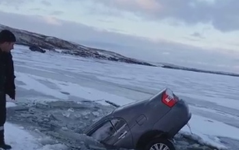 В Башкирии пьяный водитель утопил иномарку с оренбургскими номерами