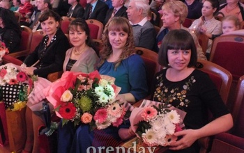 Лучшим мамам и папам Оренбурга - наш низкий поклон!
