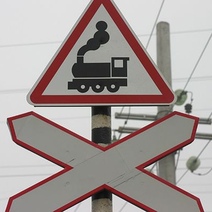 Жители Овчинного городка просят не держать переезд так долго закрытым