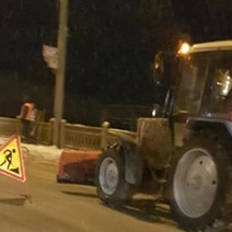 Оренбургские коммунальщики приносят извинения за то, что в часы пик движение из-за них замедляется