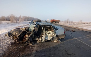 В Октябрьском районе 18-летний иностранец погиб в ДТП с КамАЗом