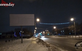 Новогодней иллюминации в Оренбурге непривычно мало