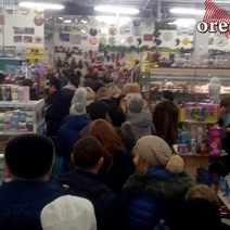 Магазины Оренбурга охвачены предновогодним ажиотажем 
