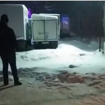 В Оренбурге молодой человек на остановке стрелял из пневматического пистолета