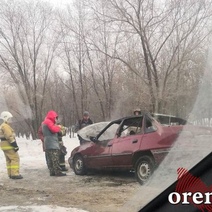 В Оренбурге в пути следования загорелся автомобиль