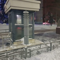 В Оренбурге дорожки к лифтам у подземных переходов расчистили от снега