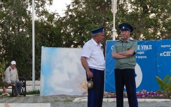 Почти полмиллиона рублей потратят из казны Оренбурга на новую форму казаков
