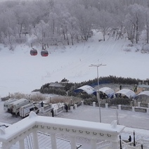 Организацию крещенских купаний на Урале подвело состояние спуска к реке