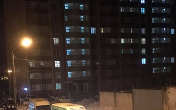 В Оренбурге по улице Ваана Теряна дети ходят в школу с риском для жизни
