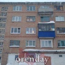 Жителей многоэтажки в Медногорске обязали бороться со снегом и наледью самостоятельно